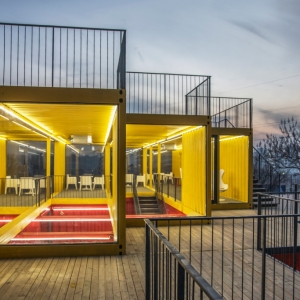 تصویر - پاویون Container Stack Pavilion ، اثر تیم معماری People Architecture ، چین - معماری