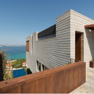 تصویر - خانه ای از چوب و بتن مشرف به دریای اژه , اثر تیم معماری Selim Erdil , ترکیه - معماری