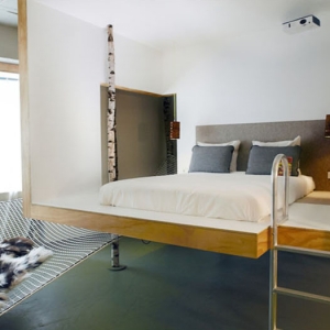 تصویر - هتل Volkshotel ، طراحی 9 اتاق توسط 9 طراح با ایده های متفاوت ، آمستردام - معماری