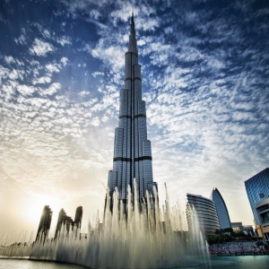 تصویر - برج خلیفه ( Burj Khalifa ) ، اثر تیم معماری SOM ، امارات متحده عربی - معماری