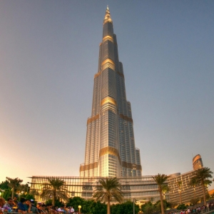 تصویر - برج خلیفه ( Burj Khalifa ) ، اثر تیم معماری SOM ، امارات متحده عربی - معماری