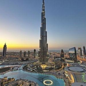 تصویر - برج خلیفه ( Burj Khalifa ) ، اثر تیم معماری SOM ، امارات متحده عربی - معماری