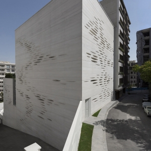 تصویر - ساختمان مسکونی روزن ، رتبه اول جایزه معمار در بخش مسکونی 1395 ، اثر شرکت طرح و ساخت ری را ، تهران - معماری