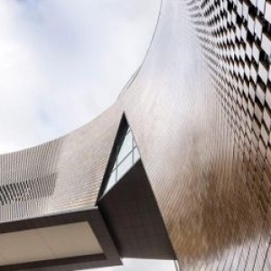 عکس - معماری مرکز ملی موسیقی کانادا با الهام از آلات موسیقی