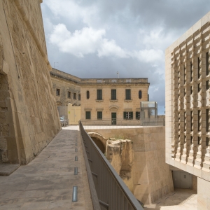 تصویر - نگاهی به Valletta City Gate اثری از رنزو پیانو - معماری