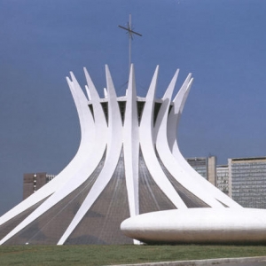 تصویر - کلیسای جامع برزیلیا ، اثر معماران Oscar Niemeyer ، برزیل - معماری