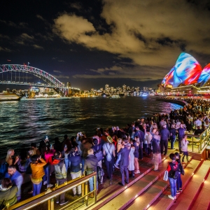 تصویر - نورپردازی فوق العاده  خانه اپرای سیدنی در رویداد Vivid Sydney - معماری