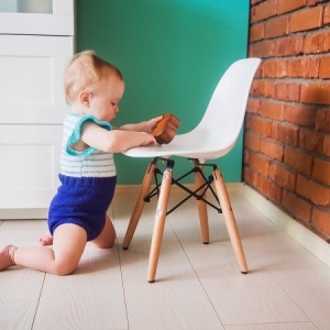 تصویر - صندلی و میز تحریر کودک - معماری
