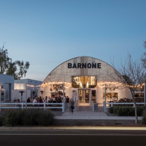 تصویر - مجموعه خدماتی BARNONE , اثر تیم طراحی debartolo architects , آمریکا - معماری