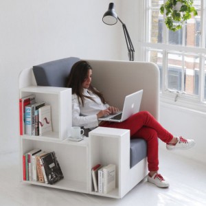 تصویر - صندلی Open Book Chair ، اثر استودیو طراحی Design studio TILT - معماری