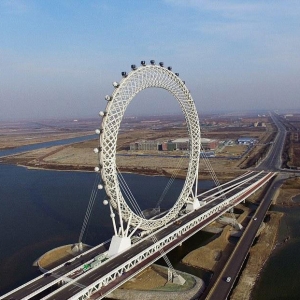تصویر - افتتاح بزرگترین چرخ فلک بدون چرخ‌دنده جهان - معماری