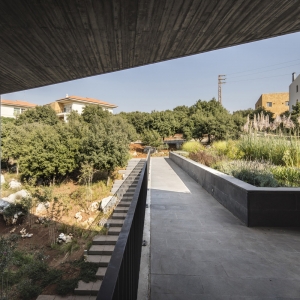 تصویر - مرکز مطالعات عربی Sheikh Nahyan , اثر تیم طراحی Fouad Samara Architects , لبنان - معماری