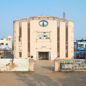 تصویر - مجموعه تصاویر استفان زوچه از سینماهای خیره کننده و مدرن جنوب هند - معماری