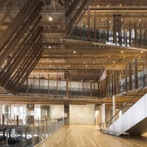 تصویر - کتابخانه Toyama Kirari , اثر تیم طراحی Kengo Kuma و همکاران , ژاپن - معماری