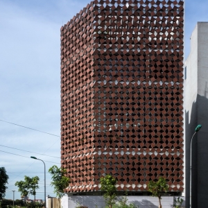 تصویر - نمونه هایی از دیوارهای ساخته شده با مواد بازیافتی - معماری