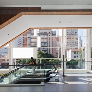 تصویر - مرکز تجاری Jardim Pamplona , اثر تیم طراحی L35ACIA Arquitetura , برزیل - معماری