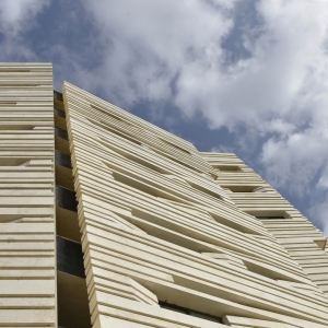 عکس - ساختمان مسکونی آوینی , اثر دفتر معماری هرم , قم