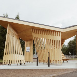 تصویر - ایستگاه حمل و نقل شهری Kohta ، اثر تیم طراحی Aalto University Wood Program ، فنلاند - معماری