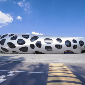تصویر - استادیوم فوتبال آرنا بوریسوف ( Arena Borisov ) , اثر تیم طراحی OFIS Architects , بلاروس  - معماری