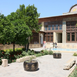 تصویر -  موزه مادام توسوی ( موزه مشاهیر فارس ) , شیراز - معماری