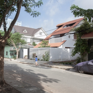 تصویر - خانه Tile Roof , اثر آتلیه K59 , ویتنام - معماری