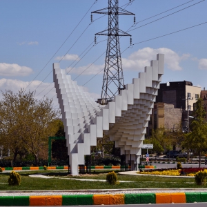 تصویر - المان معنویت , اثر محمد خوانساری , ایران , مشهد - معماری