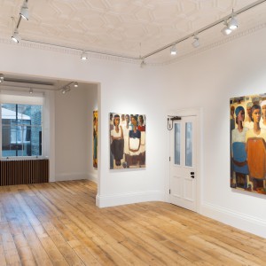 تصویر - نمایش آثار دو هنرمند آفریقایی و آسیایی در لندن , فیگورهای انتزاعی برگرفته از تاریخ زندگی - معماری