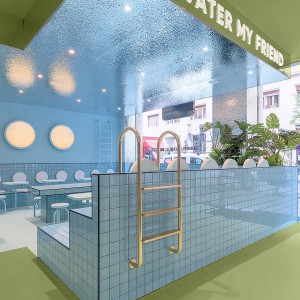 تصویر - طراحی داخلی رستورانی  در ایتالیا ،با الهام از فضای استخر - معماری