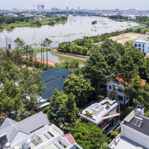 تصویر - خانه Floating House ، اثر تیم معماری Sanuki Daisuke architects ، ویتنام - معماری