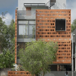 تصویر - خانه Big-Little ، اثر تیم طراحی معماری Kamat و Rozario ، هند - معماری
