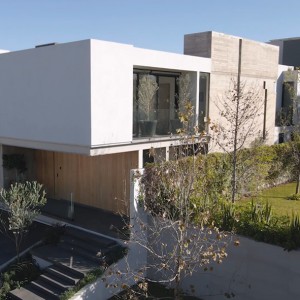 تصویر - Casa 52 در زاپوپان | معماری Firmus Living با هارمونی طبیعت و رنگ‌های خنثی - معماری