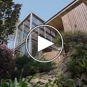 عکس - تور خانه River House ؛ تجربه‌ای ارگانیک از هم‌زیستی معماری و رودخانه