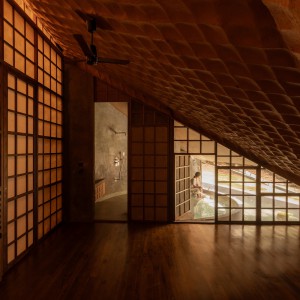 تصویر - خانه پل ، تجربه‌ای معمارانه میان زمین و آسمان ، اثر Wallmakers ، هند - معماری