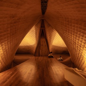 تصویر - خانه پل ، تجربه‌ای معمارانه میان زمین و آسمان ، اثر Wallmakers ، هند - معماری