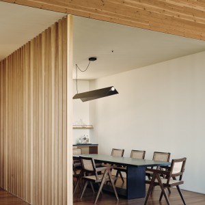 تصویر - خانه Moksha House | طراحی SAW و Spiegel Aihara Workshop | پورتولا ولی، ایالات متحده - معماری