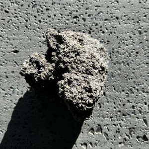 تصویر - تلفیق هنر و پایداری: بازیافت گدازه‌های کوه اِتنا در کالکشن تایل‌های SensiEtna - معماری