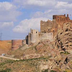 تصویر - دژ الموت در فهرست جهانی یونسکو؛ ثبتِ یک منظومه دفاعی در حافظه جهان - معماری