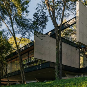 تصویر - خانه Adentro House | طراحی دفتر معماری TETRO | لاگوآ سانتا، برزیل - معماری