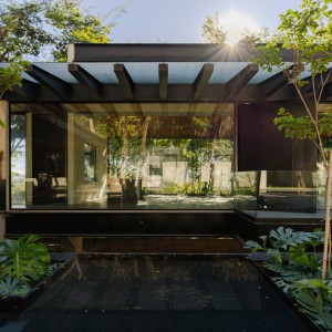 تصویر - خانه Adentro House | طراحی دفتر معماری TETRO | لاگوآ سانتا، برزیل - معماری