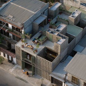 تصویر - خانه چندخانواری La Colmena | طراحی Ancestra + Natura Futura | اکوادور - معماری