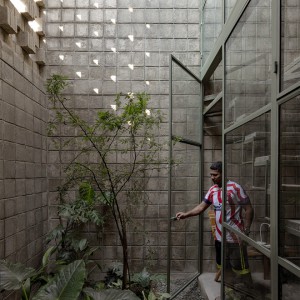 تصویر - خانه چندخانواری La Colmena | طراحی Ancestra + Natura Futura | اکوادور - معماری