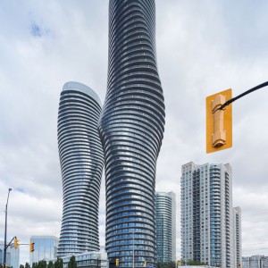 تصویر - برج های مسکونی Absolute , اثر تیم طراحی MAD Architects ، کانادا - معماری