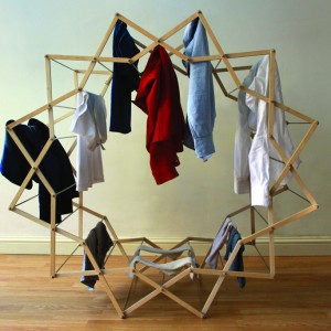 تصویر - رخت آویز (CLOTHES HORSE) خلاقانه Jigsaw ، اثر آرون دونكرتون (Aaron Dunkerton) - معماری