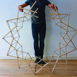 تصویر - رخت آویز (CLOTHES HORSE) خلاقانه Jigsaw ، اثر آرون دونكرتون (Aaron Dunkerton) - معماری