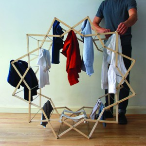 تصویر - رخت آویز (CLOTHES HORSE) خلاقانه Jigsaw ، اثر آرون دونكرتون (Aaron Dunkerton) - معماری