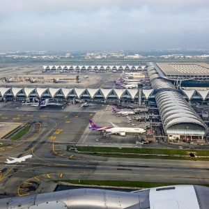 تصویر - فرودگاه بین المللی Suvarnabhumi اثر تیم معماری Jahn ، تایلند - معماری