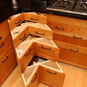 تصویر - 16 راه حل هوشمندانه برای کابینتهای کنج در آشپزخانه - معماری