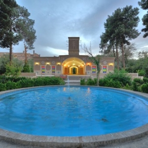 تصویر - هتل باغ مشیر الممالک، اولین هتل باغ ایرانی با معماری و تجهیزات کاملا سنتی - معماری