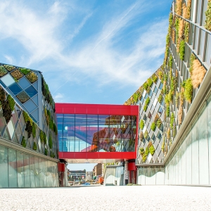 تصویر - نمای متفاوت تالار شهر بلژیک - معماری